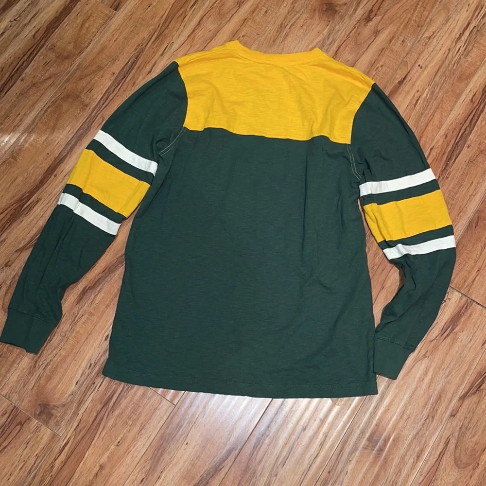 NFL Greenbay Team men’s GIII Apparel group long sleeve Shirt size medium‎